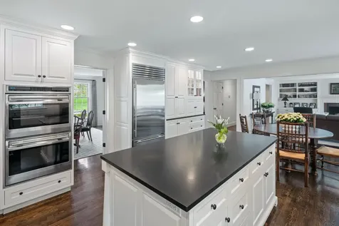 235 Hollander Road Wayzata MN 55391