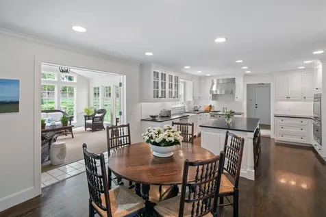 235 Hollander Road Wayzata MN 55391