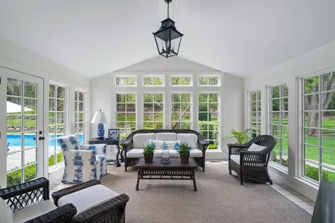 235 Hollander Road Wayzata MN 55391