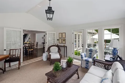 235 Hollander Road Wayzata MN 55391