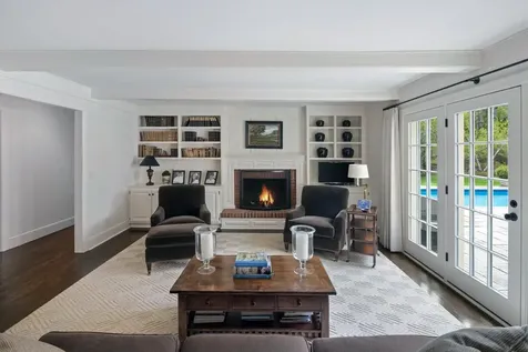 235 Hollander Road Wayzata MN 55391