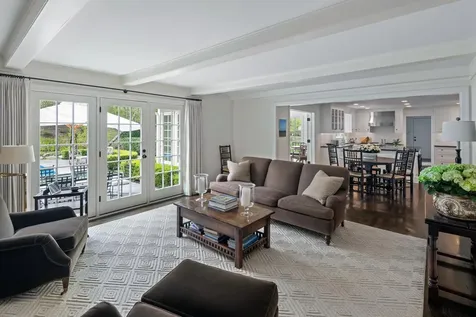235 Hollander Road Wayzata MN 55391