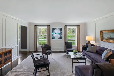 235 Hollander Road Wayzata MN 55391