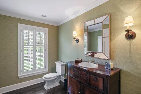 235 Hollander Road Wayzata MN 55391