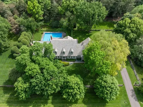 235 Hollander Road Wayzata MN 55391