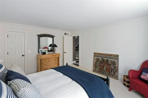 235 Hollander Road Wayzata MN 55391