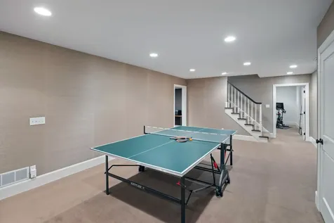 235 Hollander Road Wayzata MN 55391