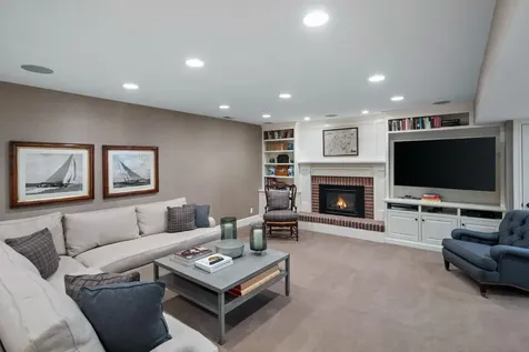 235 Hollander Road Wayzata MN 55391