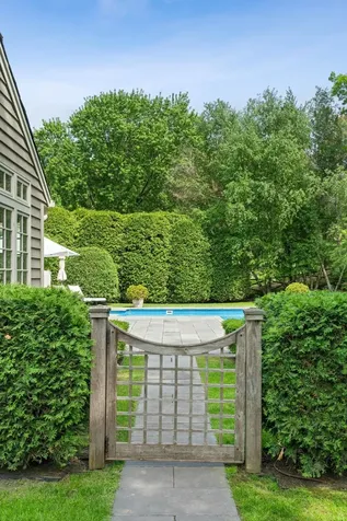 235 Hollander Road Wayzata MN 55391