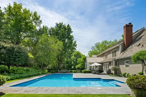235 Hollander Road Wayzata MN 55391