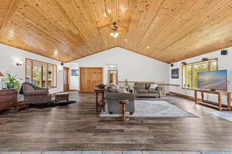 8304 180th Street W Faribault MN 55021