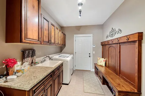 3335 Victoria Street N Shoreview MN 55126