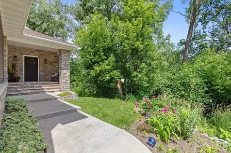3335 Victoria Street N Shoreview MN 55126