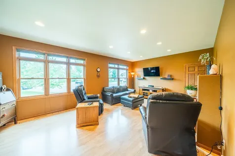 969 32nd Street S Moorhead MN 56560