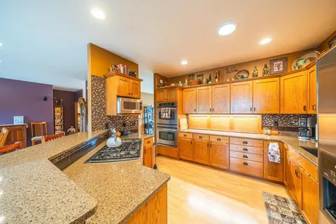 969 32nd Street S Moorhead MN 56560