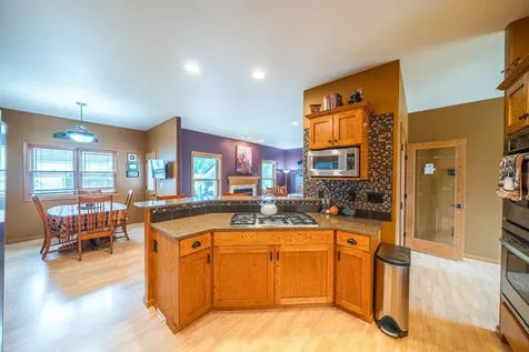 969 32nd Street S Moorhead MN 56560