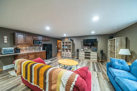 969 32nd Street S Moorhead MN 56560