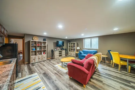 969 32nd Street S Moorhead MN 56560