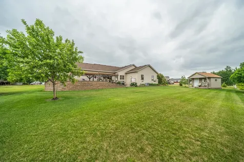969 32nd Street S Moorhead MN 56560