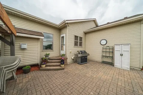 969 32nd Street S Moorhead MN 56560
