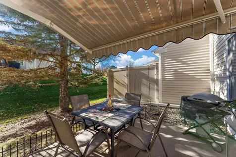 7556 Ojibway Park Bay Woodbury MN 55125