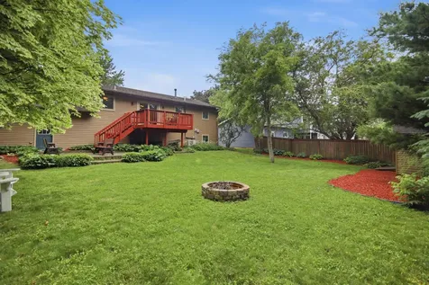 323 7th Street SW Eyota MN 55934