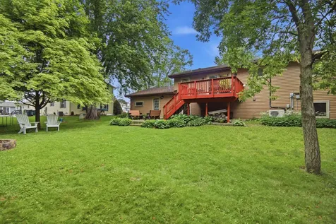 323 7th Street SW Eyota MN 55934