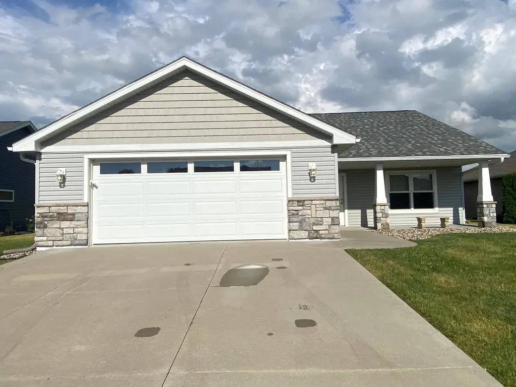 8 Abbey Lane Kasson MN 55944