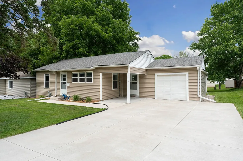 130 16th Street NE Owatonna MN 55060