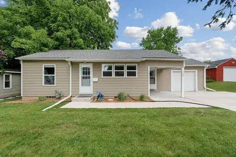 130 16th Street NE Owatonna MN 55060