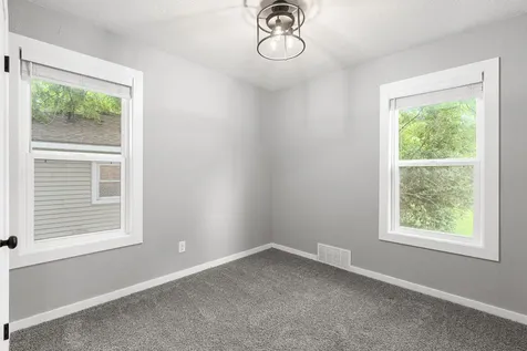 130 16th Street NE Owatonna MN 55060