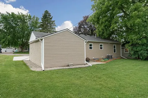 130 16th Street NE Owatonna MN 55060