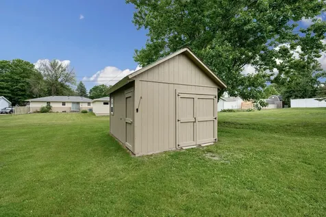 130 16th Street NE Owatonna MN 55060