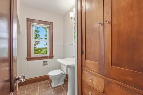 4475 409th Avenue NW Braham MN 55006