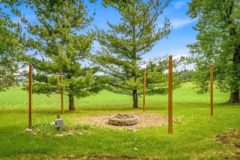 4475 409th Avenue NW Braham MN 55006