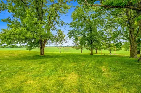 4475 409th Avenue NW Braham MN 55006