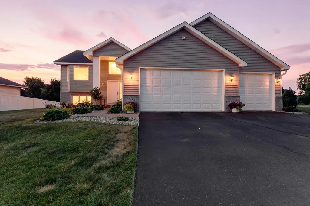 22486 Cantrel Way Farmington MN 55024