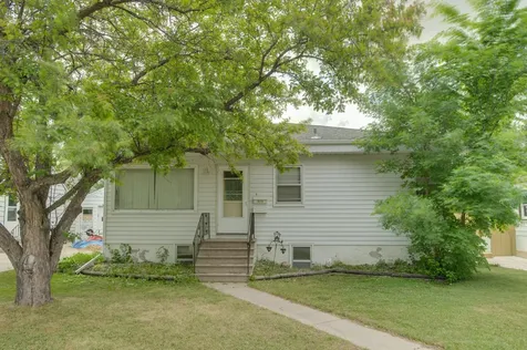 614 16th Street N Moorhead MN 56560
