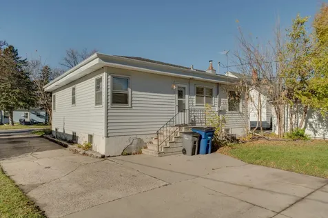 614 16th Street N Moorhead MN 56560