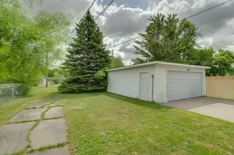 614 16th Street N Moorhead MN 56560