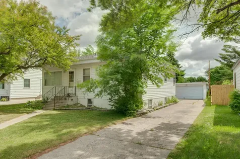 614 16th Street N Moorhead MN 56560