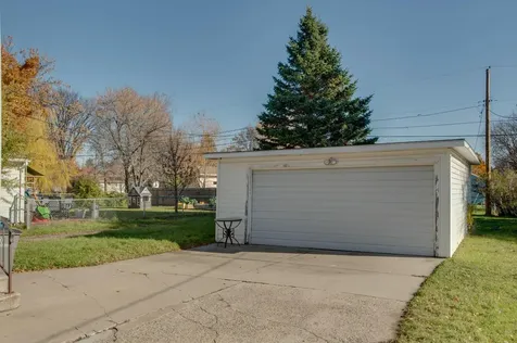614 16th Street N Moorhead MN 56560