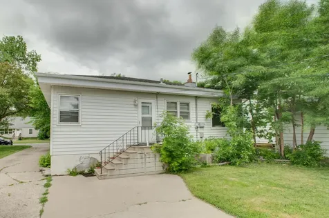 614 16th Street N Moorhead MN 56560