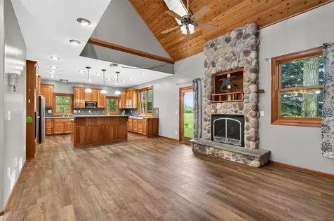 39645 Palm Street NW Stanchfield MN 55080