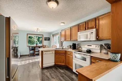 509 S Maple Street S Belle Plaine MN 56011