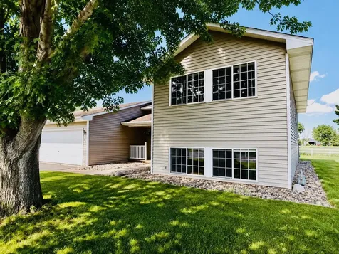 509 S Maple Street S Belle Plaine MN 56011