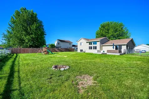 509 S Maple Street S Belle Plaine MN 56011
