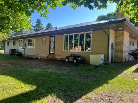 427 Lori Lane Litchfield MN 55355