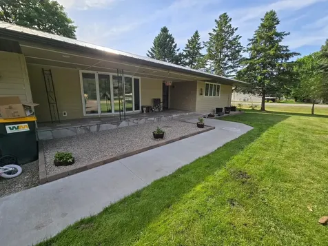 427 Lori Lane Litchfield MN 55355