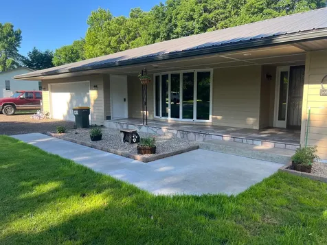 427 Lori Lane Litchfield MN 55355